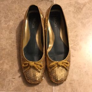 Macy’s- Women flats size 6 gold color